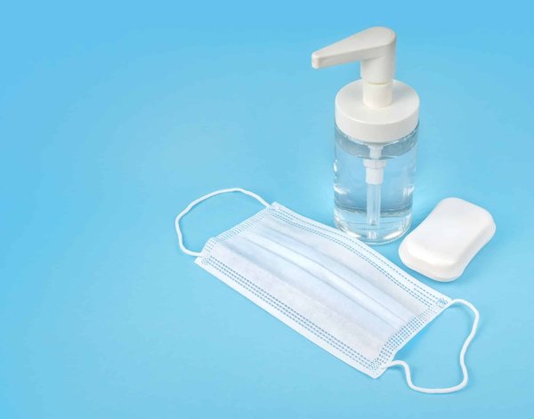 ¿Cómo prevenir los calambres abdominales durante la natación?